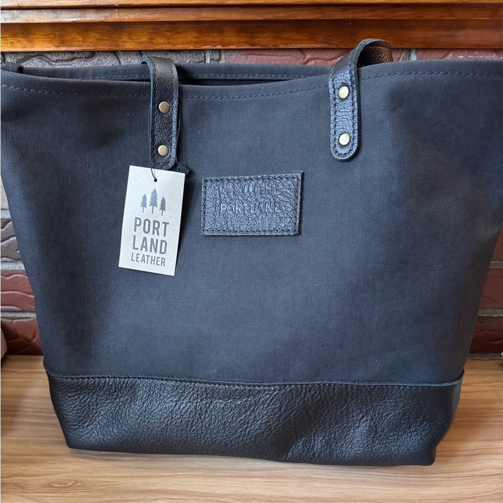 Portland Leather Noir Big Big Tote